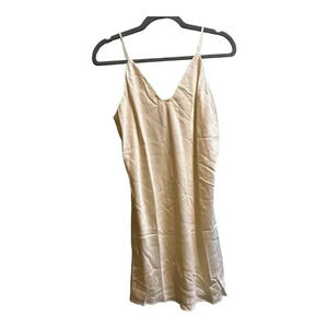 NWT‎ Lanston Satin Like Pale Yellow Dress